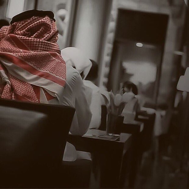 ㅤ

حداني على الشحنه والونّه وجر الصوت
"وحداني على العزله ايلين افطنوا فيني"