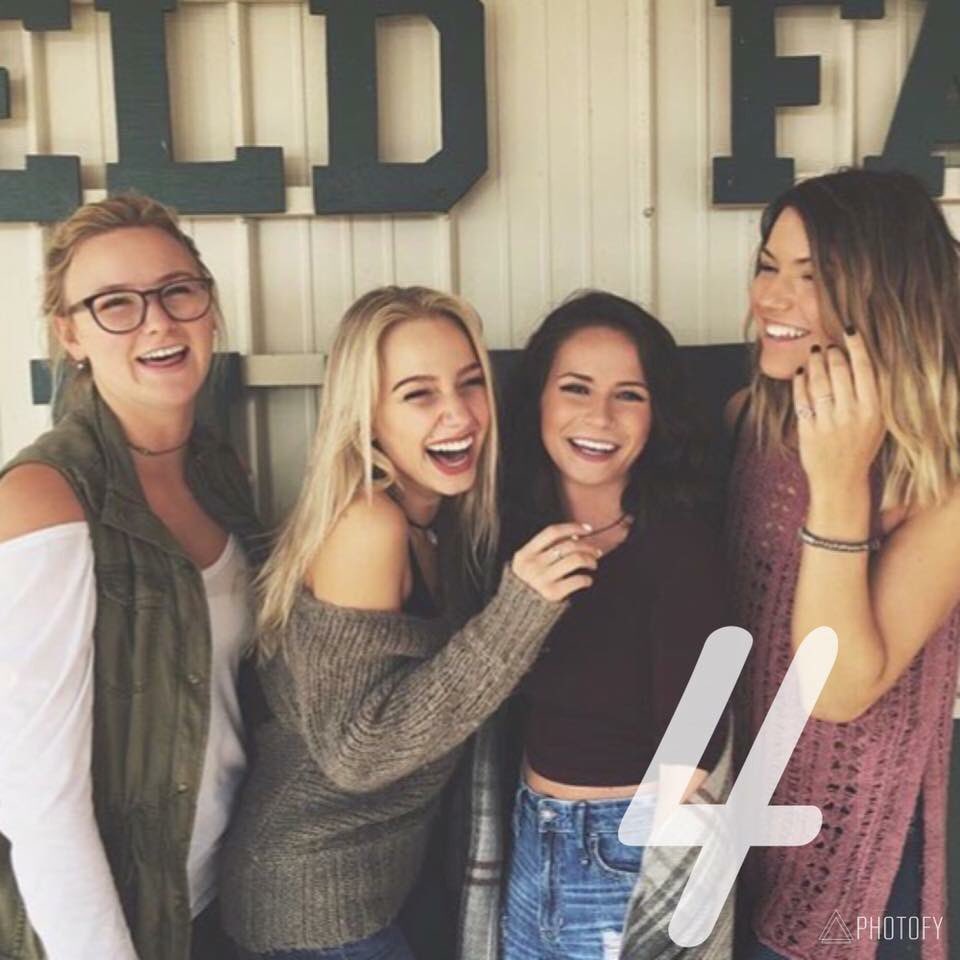 Being back in Oxford with our zistas is so exciting! But what's more exciting is that there are only FOUR DAYS LEFT until recruitment 💕🎊👑💕🎊👑