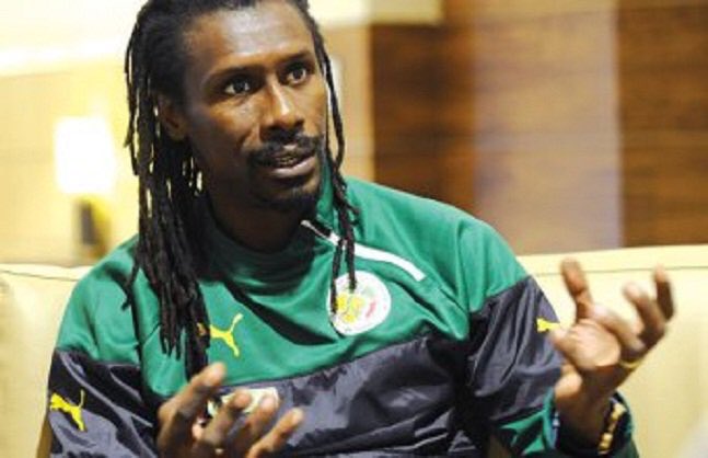 Actu_foot__'s tweet photo. Aliou Cissé : J'ai choisis de faire jouer l'equipe B pour donner une chance aux Algérien , mais ils sont nul tactiquement, techniquement .. https://t.co/VY24LpPqVX