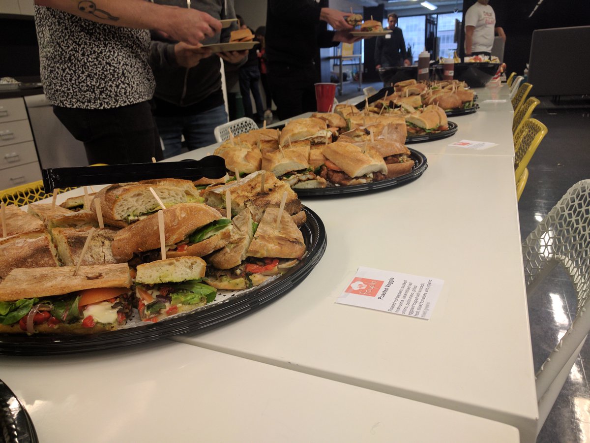 SfFayala's tweet photo. Catering to one of our top clients this weekend. Inquire at fayalsf@gmail.com to schedule your event. #bigevents #cateringSF #bestfood https://t.co/bLbnn0ZKzn