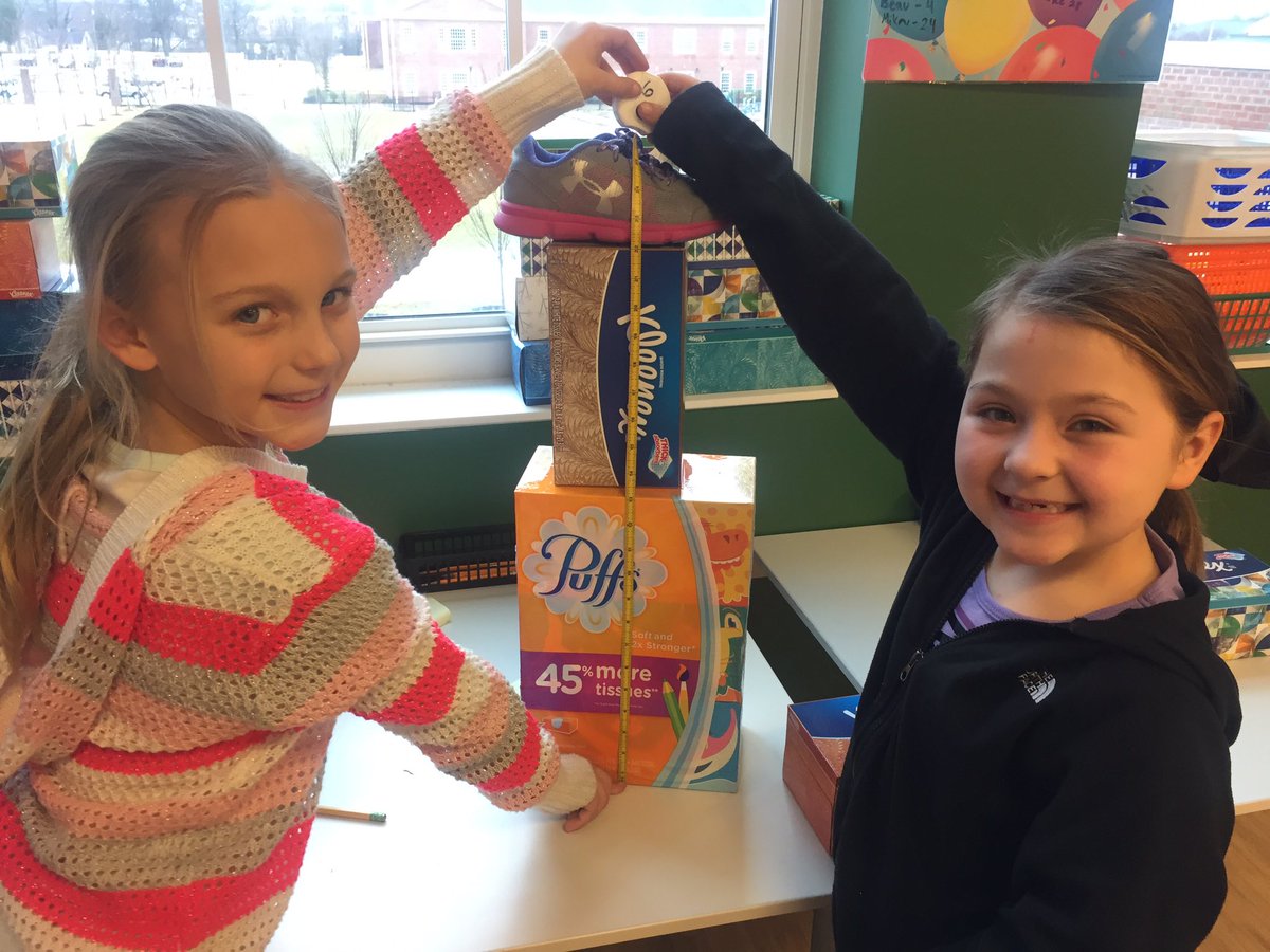 Shelcervantes's tweet photo. Math challenge: Can you find 3 objects that stack up to equal 25 inches? #mathed @napls_25 https://t.co/RhtqB24QuY