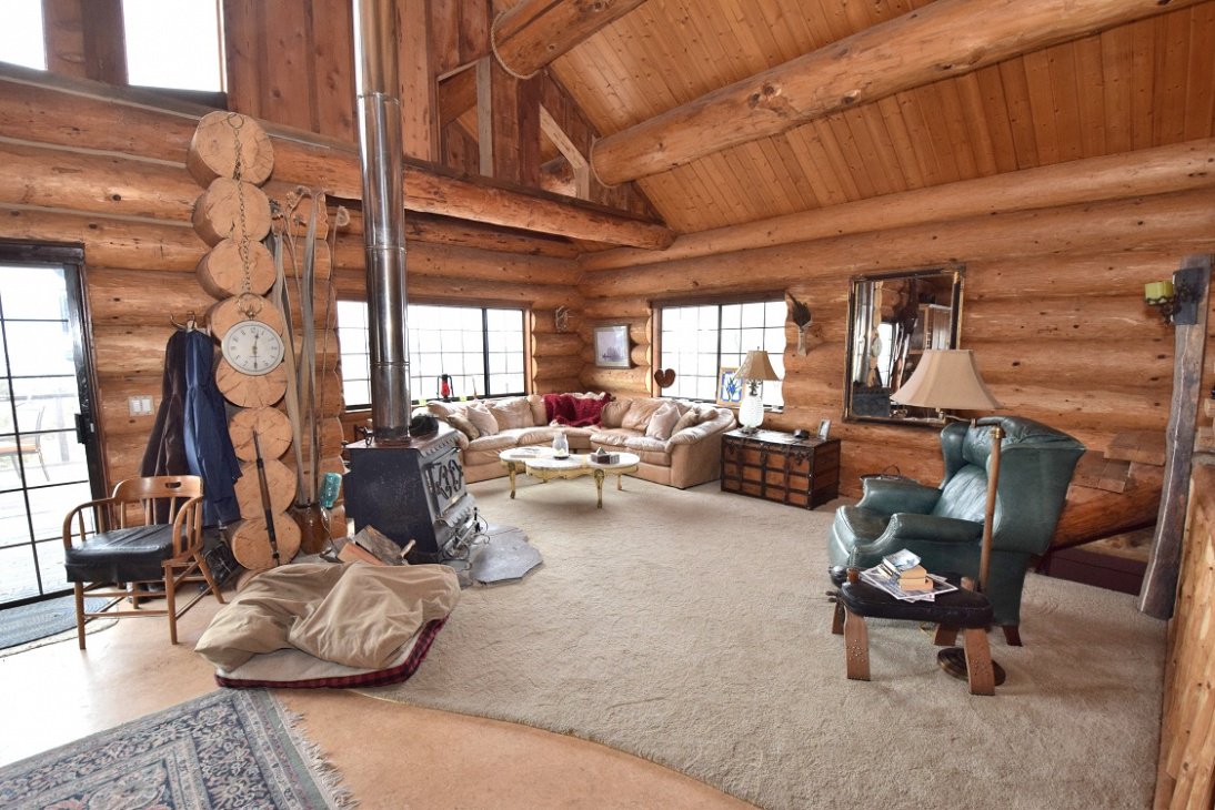 farmandranchpub's tweet photo. #California
LOG CABIN GETAWAY - 87 Acres
Montague, CA
https://t.co/yzpe2tP4Il
#farmandranch #acreage #remotegetaway #privacy https://t.co/gvzobWPFg9