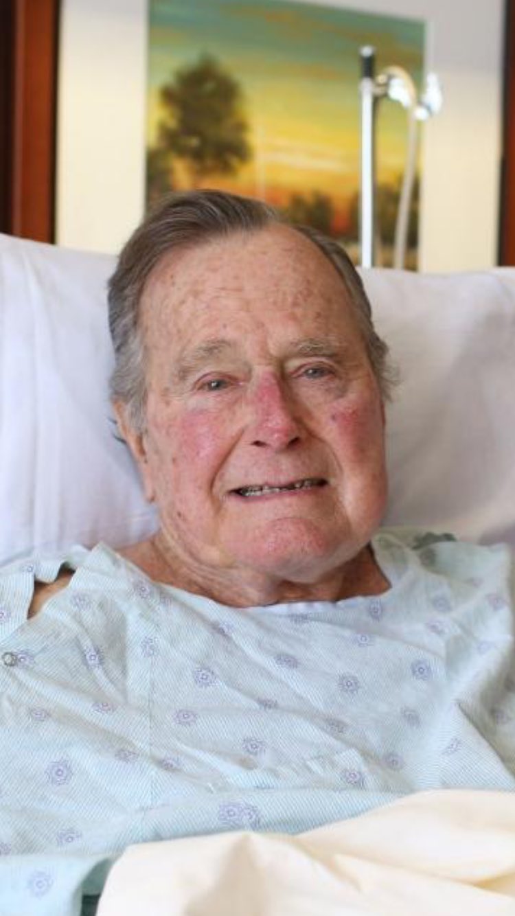 Fidel OKAN on Twitter &quot;Birinci resim, Baba Bush dünyayı