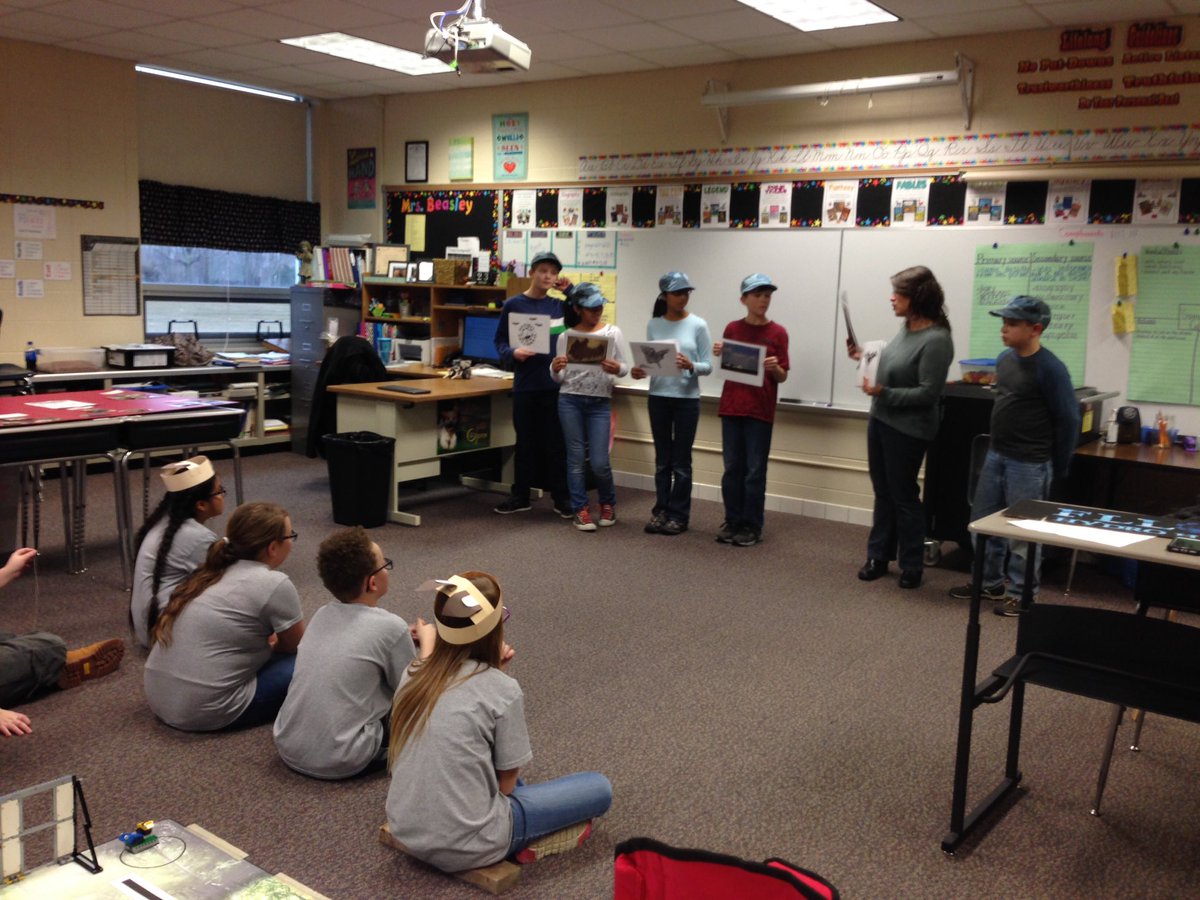 Today we're presenting and listening to Northeast Robotics club as we both prepare for Indiana State this weekend! #friendswithrobots
