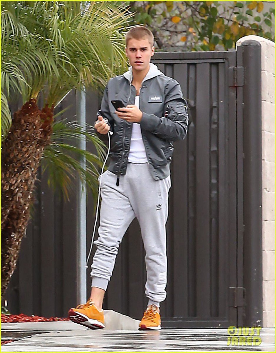 alIinbiebs's tweet photo. https://t.co/h8LWuaVIqt