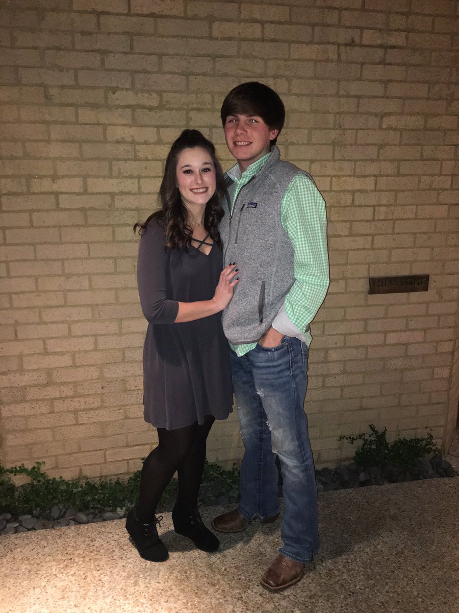 alexaglennon's tweet photo. Happy 21st birthday to my fav crazy driver and person to gossip with💁�� #140gone @BraxtonHubbard https://t.co/nKrAos2h0H
