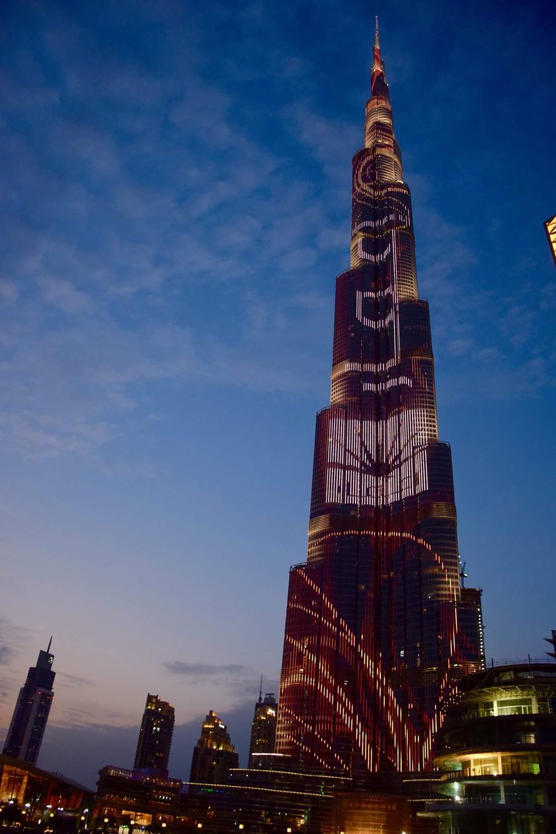 We are in Dubai right now and we are coming home with big news 
#tourlife #dubai #dxb #edm