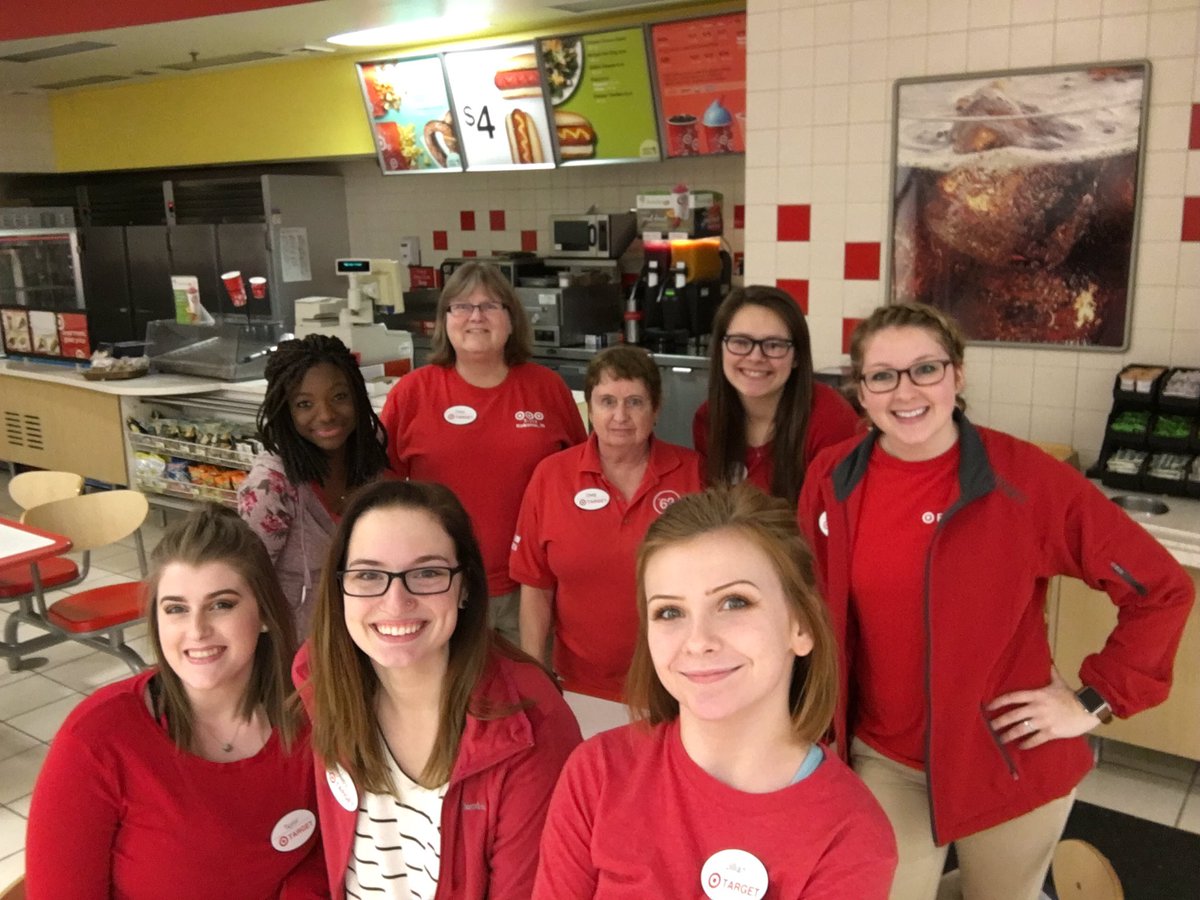 Zone and stray done by 9:30! #GirlsNightAtTheMo #GirlsDoItBetter  💃🏼🎀❤️<a href="/donhumphrey3/">don w humphrey</a> <a href="/franny_linds25/">Lindsay Francis</a> <a href="/ZachGrubb2/">Zach Grubb</a> @90Skylar <a href="/KatePearson7/">Kate Pearson</a>