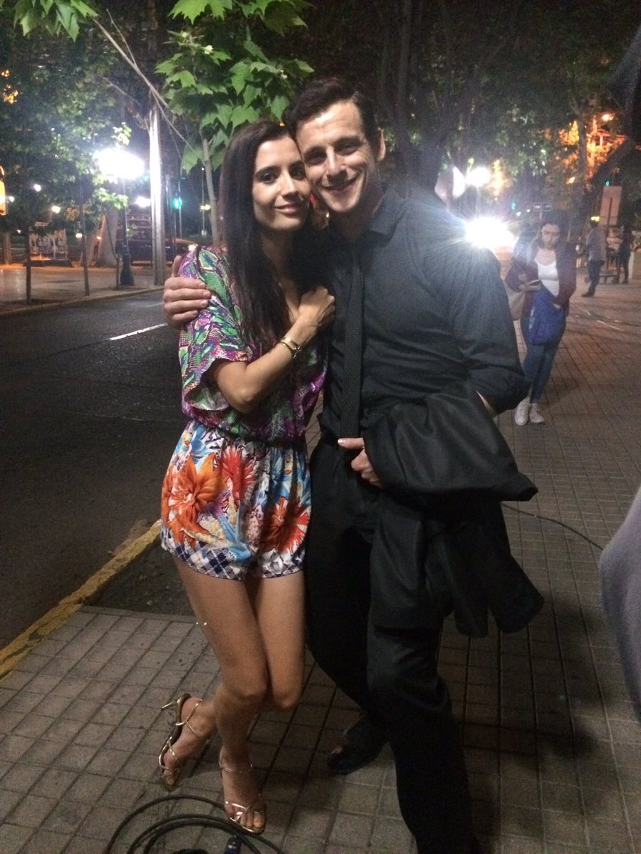 eyalmeyer's tweet photo. Grande @LucyCominetti se la merecía el nicolás. Mira, recuerdos de ese día #PreciosaBegoña 😊👏🏻📸 https://t.co/6zKBoNpeqM