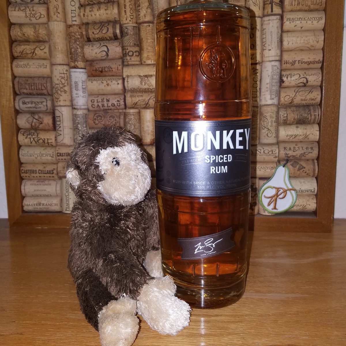 RodrigoROTU's tweet photo. This rum is fantastic @RRB77 @TrevorAnthony @OWitt787 @oleskyk https://t.co/s7k6pn2bmI