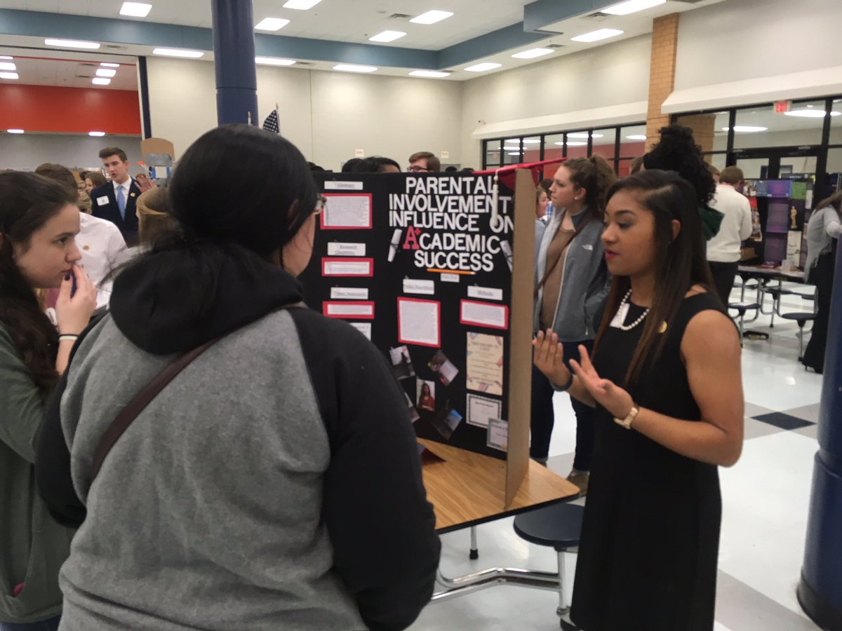 bhscollegiate's tweet image. Amazing Capstone projects from our BCA seniors tonight! This is what the Collegiate Academy is all about!