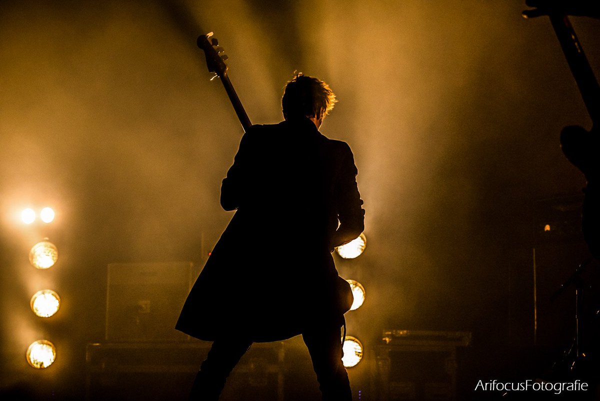 arifocusfoto's tweet photo. @Navaronemusic joeg het dak en de plinten van @doornroosjenl ! Bijgestaan door de donnerse knapen  @Donnerwetter_NL https://t.co/nMGEowj04B https://t.co/0OCFU2M4xc