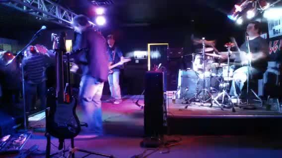 BarCode <a href="/barcodetheband/">BarCode ❄</a>
crwd.fr/2jhIGHO