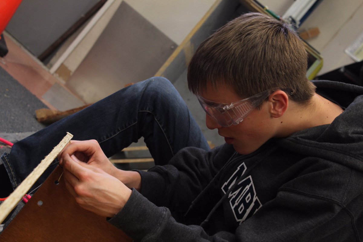 swag4060's tweet photo. Team SWAG's build season so far! #omgrobots https://t.co/K1F5IohZV2