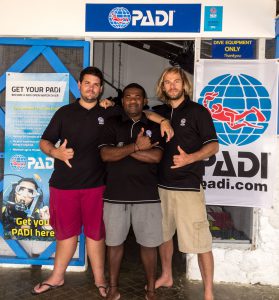 SubiniAA's tweet photo. Wilfred Tileya Becomes the First Ever Vanuatuan PADI Deep Tec Instructor #SubiniAA https://t.co/NFXEhYUXvX https://t.co/hpzgenpioW