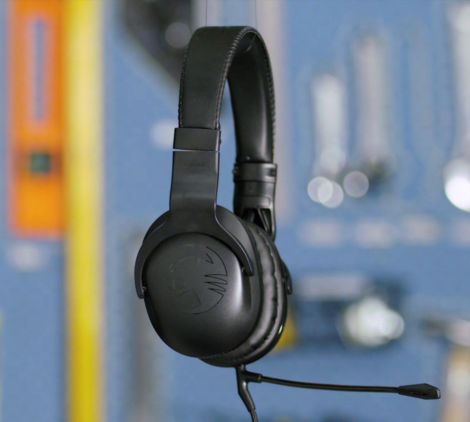 Linus Tech Tips on Twitter "Our ROCCAT Cross giveaway is underway