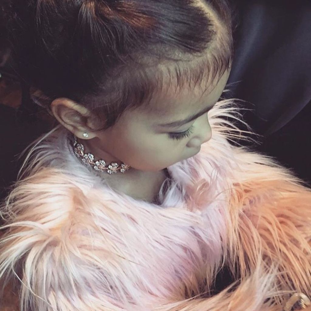 Winter is extremely harsh on the skin due to the cold and dryness-- ask our beauty gurus h… bit.ly/2kb0Hpu