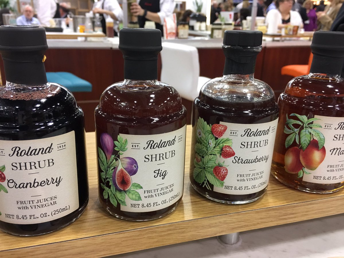 DepLifestyleMag's tweet photo. Tasty fruit juice & sauce @RolandFoods at Winter Fancy Food Show @craftcarejoy @SFANews #HowIDoFancy #LiveFromWFFS17 #WFFS17 https://t.co/ETrAKctBK8