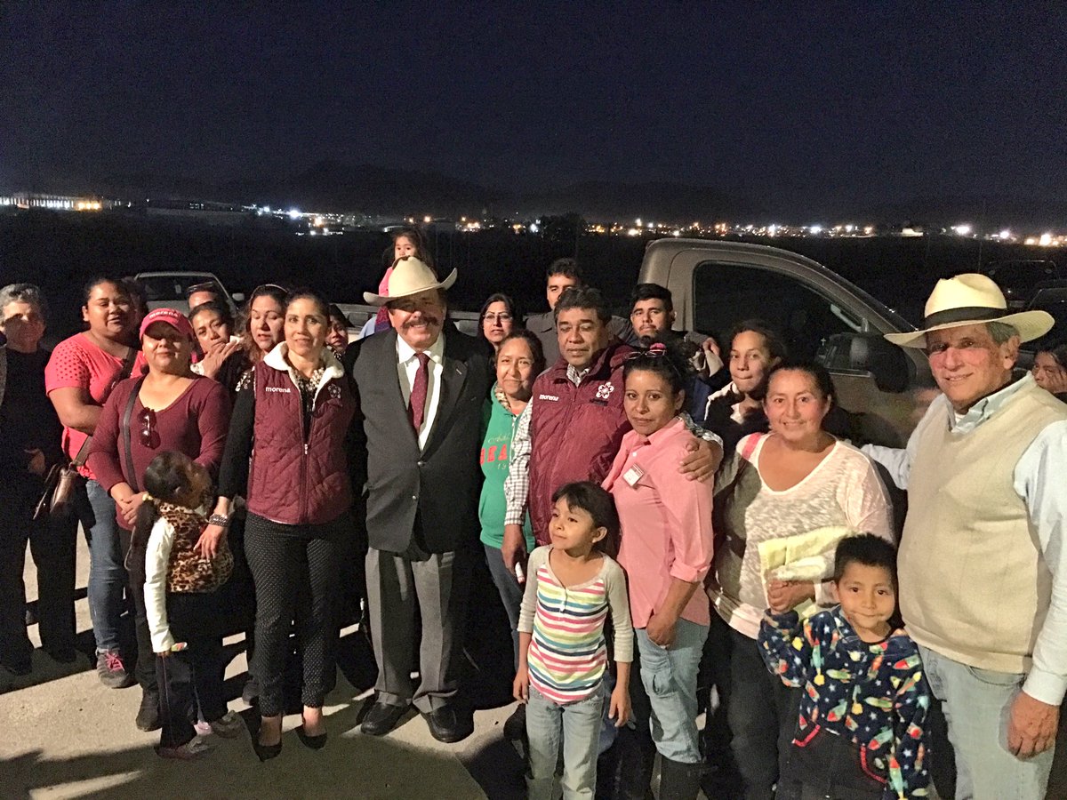 uncafeconcecygu's tweet photo. Estoy en #RamosArizpe con militantes y simpatizantes de #Morena. ¡Juntos vamos a transformar #Coahuila! https://t.co/PfBFsalwK7