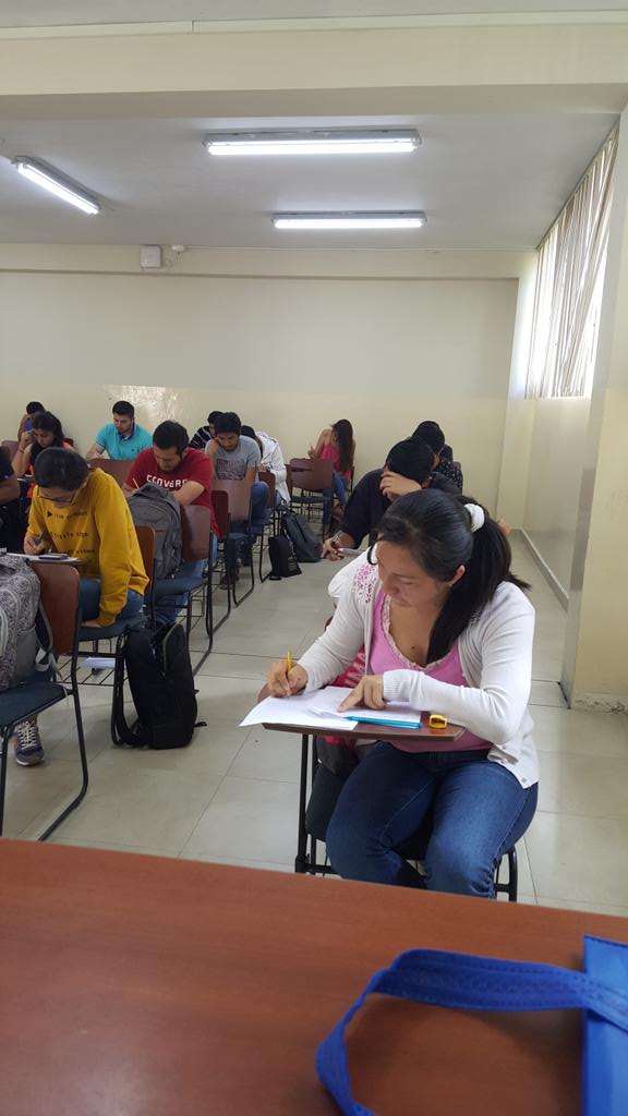 mfencalada's tweet photo. #ContaLC Gracias a todos hemos concluido el ciclo de estudios de contabilidad en Lc.#UTPL https://t.co/wdfG5vJC6P