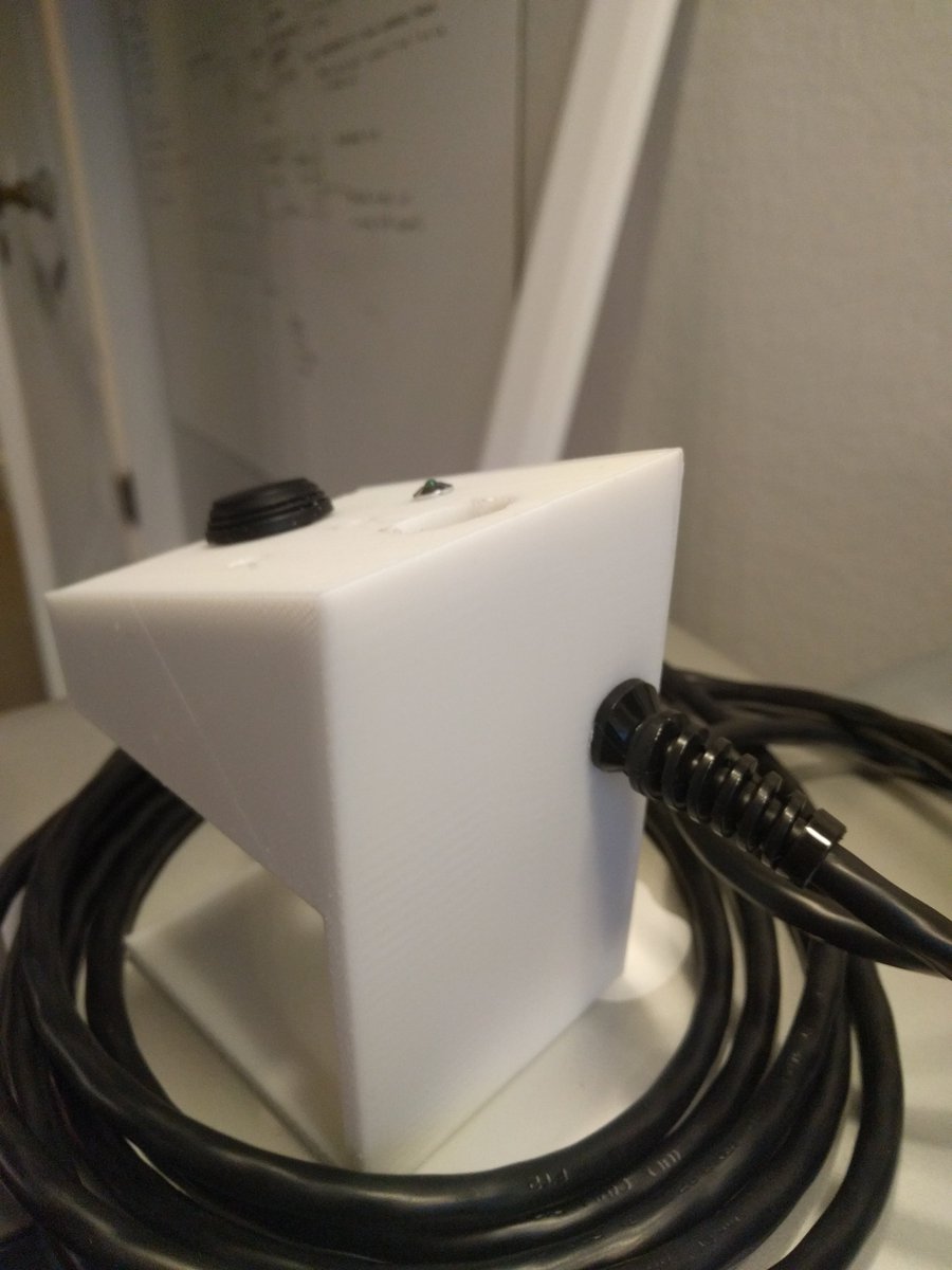 velocityrobotic's tweet image. A #3dprint of part of the cover to our latest #prototype, thanks to @makergear. Shipping #autoset field prototypes in 3 weeks.