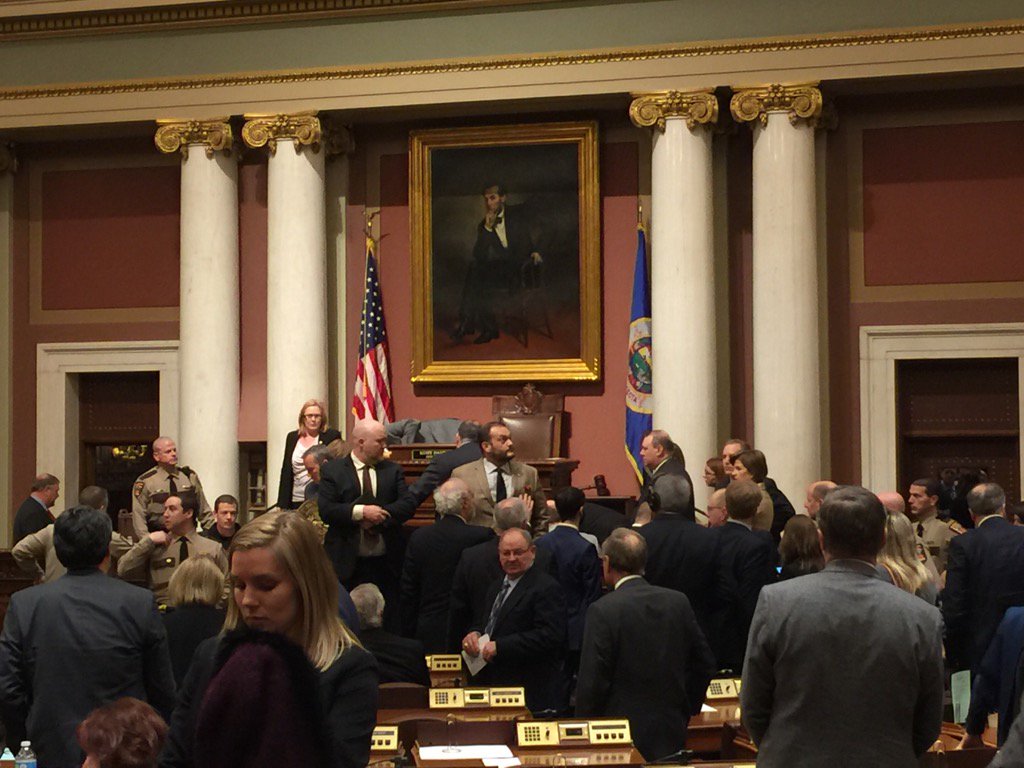 PatKessler's tweet image. MN Gov Dayton collapses during State of State. EMTs and MD attend to him on floor.