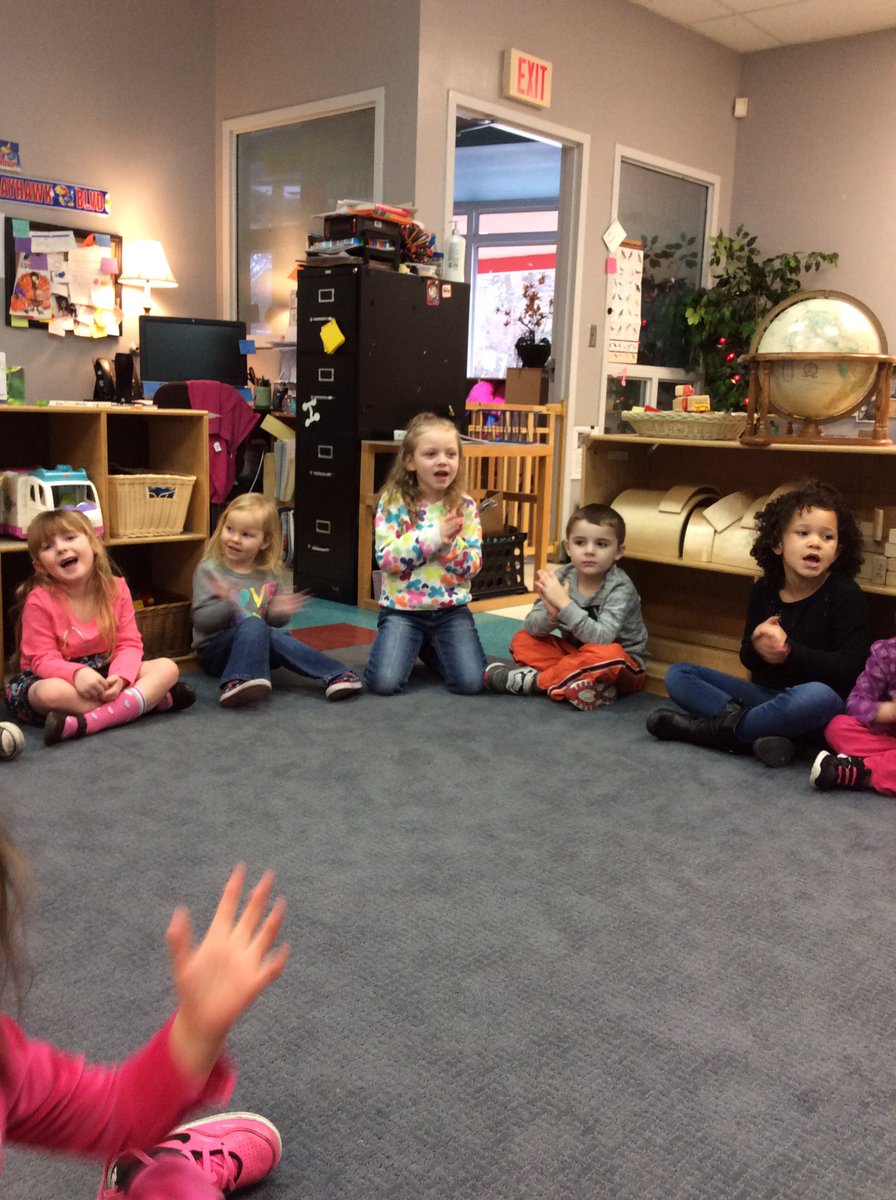 LuffLittleLions's tweet photo. Thank you Ms. Nicole for an engaging literacy time. #midcontinentlibrary #ISDStrong #lufflions https://t.co/4BobCPvyDy