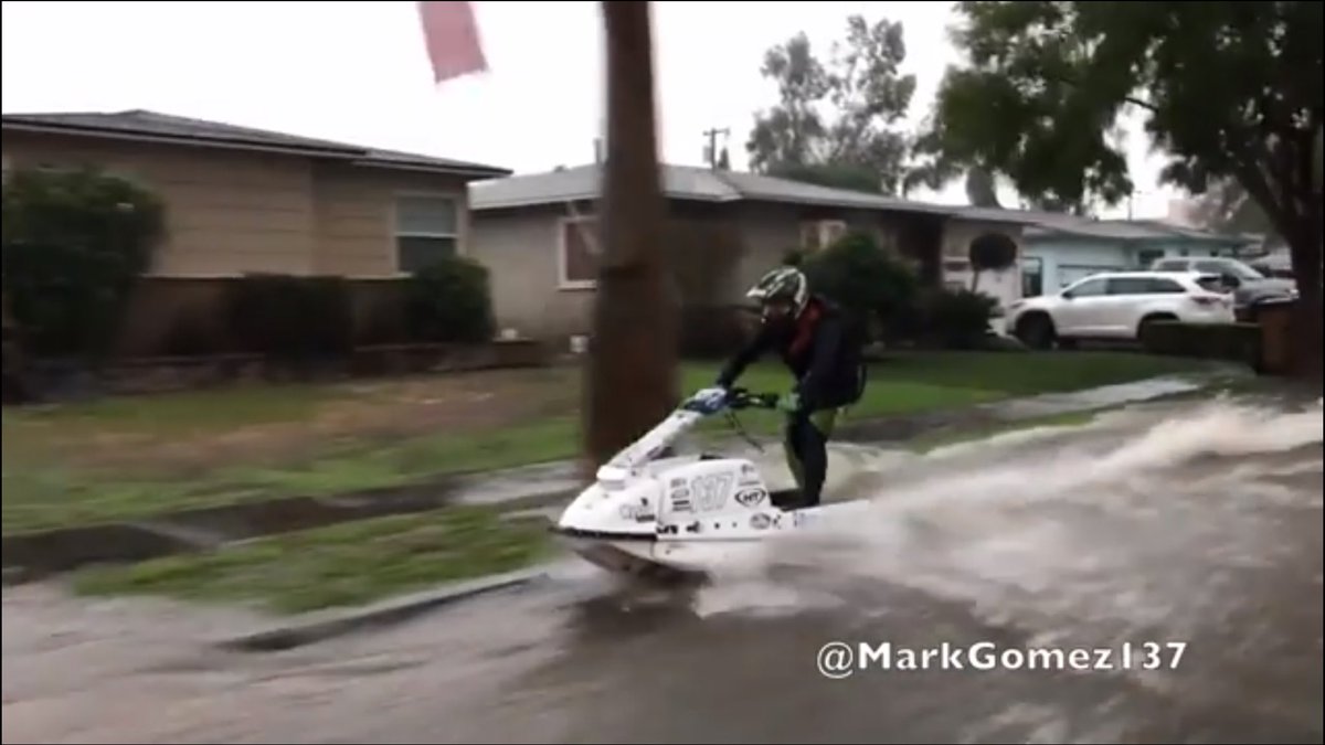 Wet Coast 🌧🛥 this dude in Fullerton just became my hero this morning