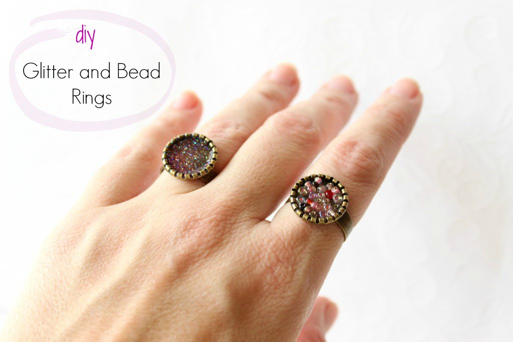 EfZinCreations's tweet photo. DIY Super Easy Glitter and Bead Rings!!!! https://t.co/jjeE0RQOJj #freejewelry #diyjewelry #diyring #craft #recycle #ring #craftblogger https://t.co/4fS5Gibs4H