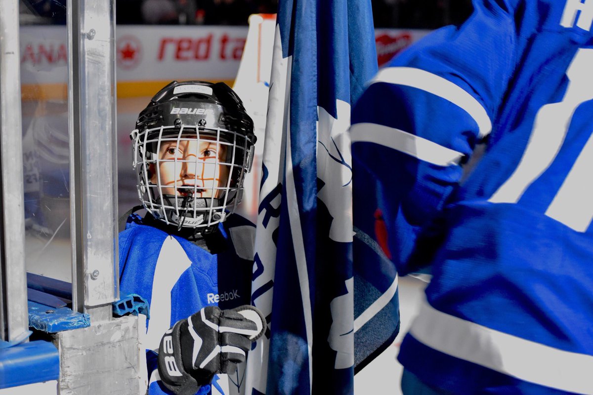 MapleLeafs's tweet photo. Our @scotiahockey skater in action tonight. Find out how your child can join the Leafs on the ice: https://t.co/DRjGtpDthi
#TMLtalk https://t.co/PTabtXQ5MM