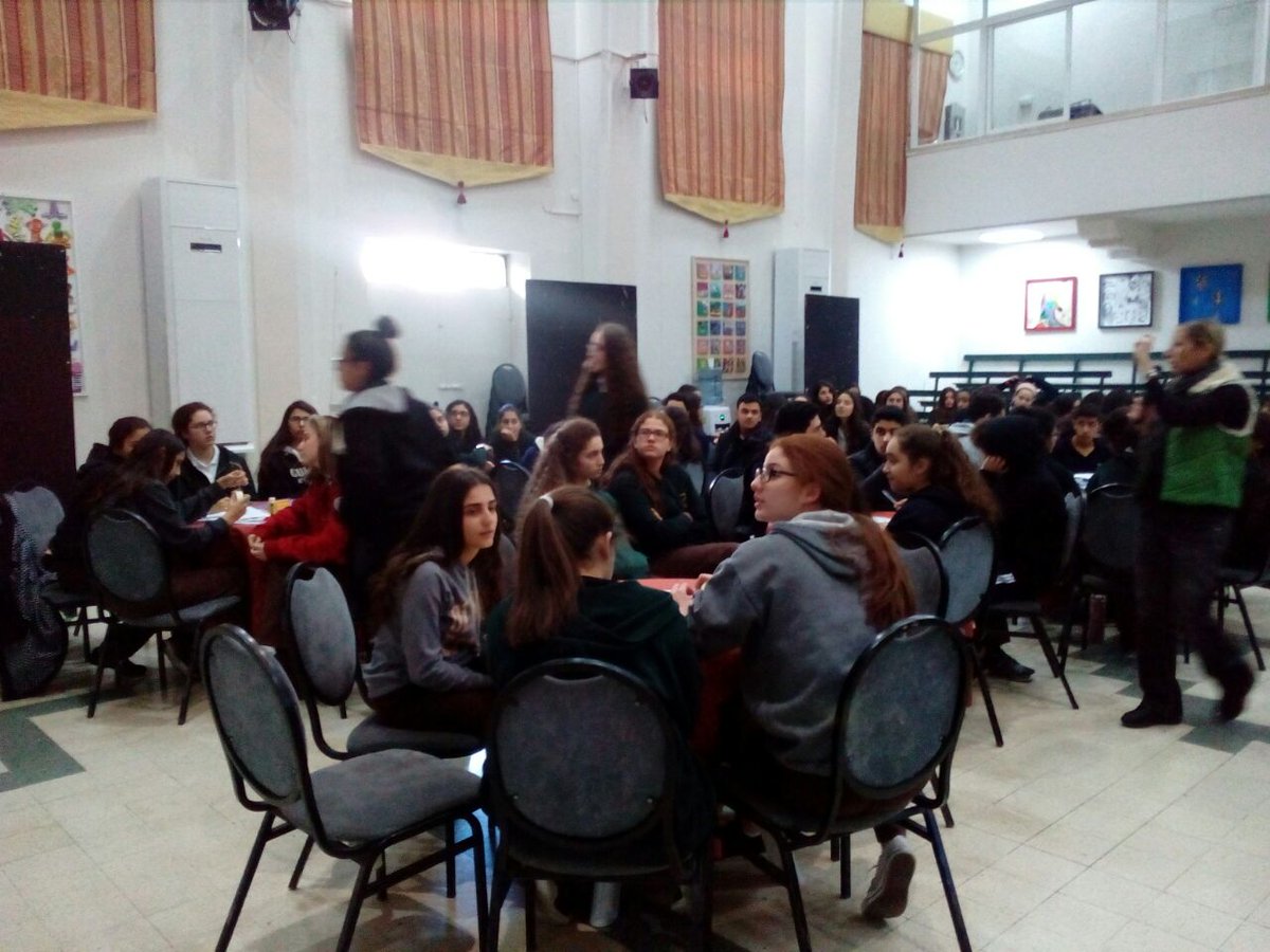 ASGSchool's tweet image. كجزء من مشاركتنا في مبادرة اللاعنف العالمية، حضر طلبة الصف العاشر ورشة توعية حول "اللاعنف والسلام."
#السلام #اللاعنف #مبادرة #توعية