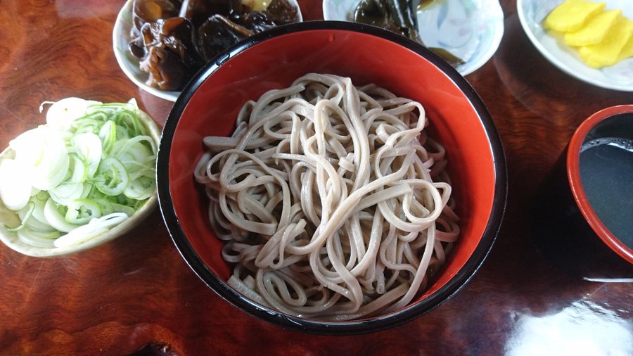 七兵衛そば 食べ放題の次年子の蕎麦を食べすぎて胃が大変なことに