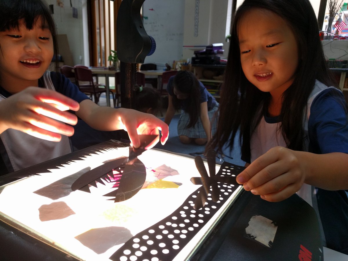 TauraKhongsat's tweet photo. KG students and G5 buddies use their artwork to create stories with shadow puppets #ishcmcib #pyp #hwee #htww @NaomiFeil @Leah_Ittner https://t.co/ZOcNMo5n5t