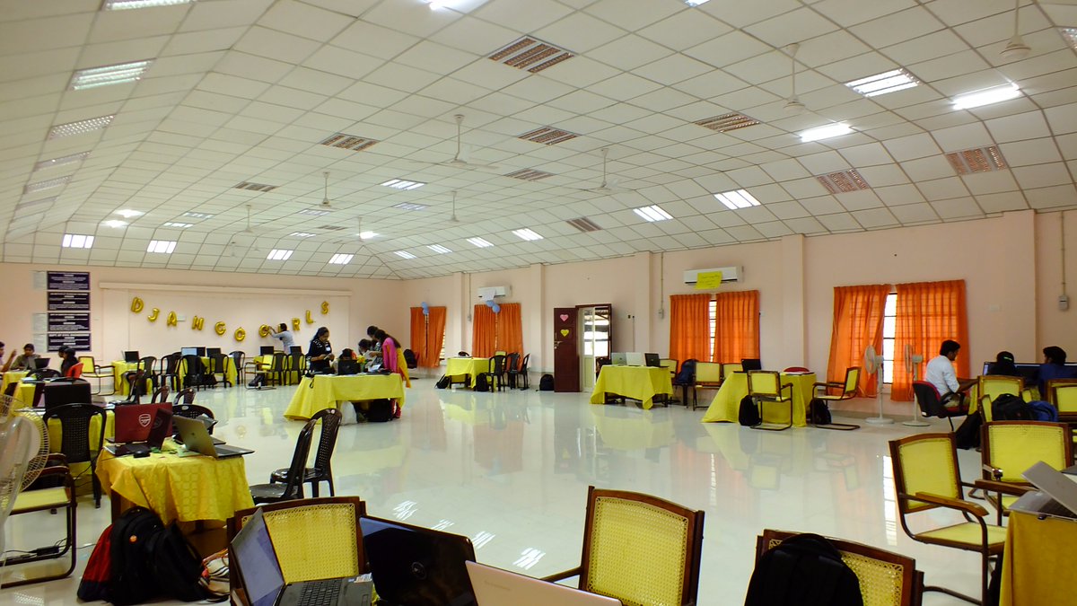 DTvpm's tweet photo. workshop hall #djangogirls #thiruvananthapuram https://t.co/2VondWNwO0