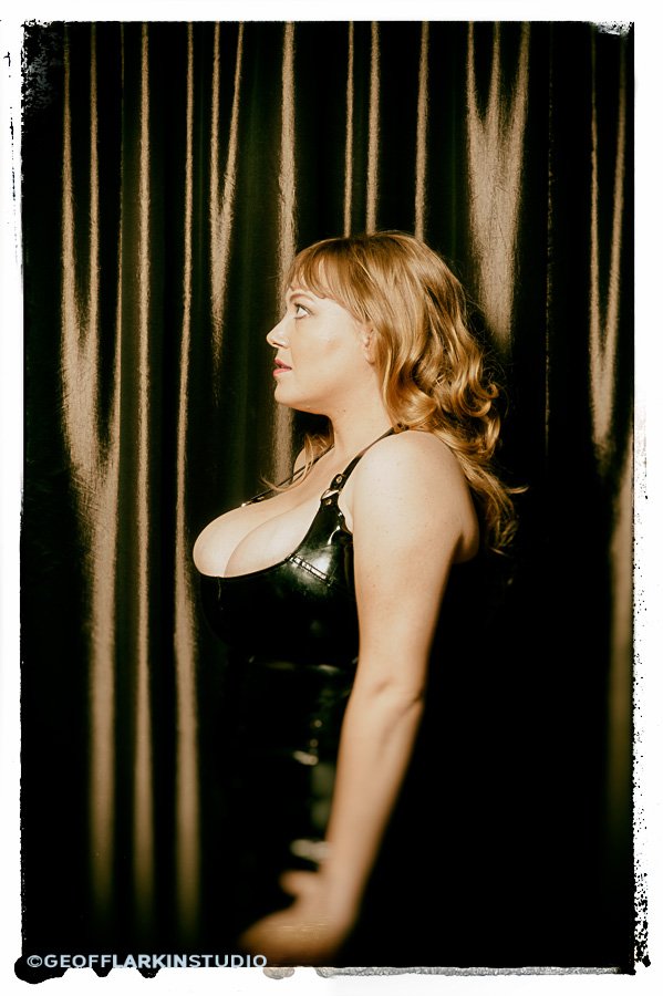 Sabina_Leigh's tweet photo. Another #RetroSabina photo. https://t.co/V4oG9xkR5d https://t.co/Y4V8TJxiRE #bbw #realbigtits https://t.co/paxDJXEl7l