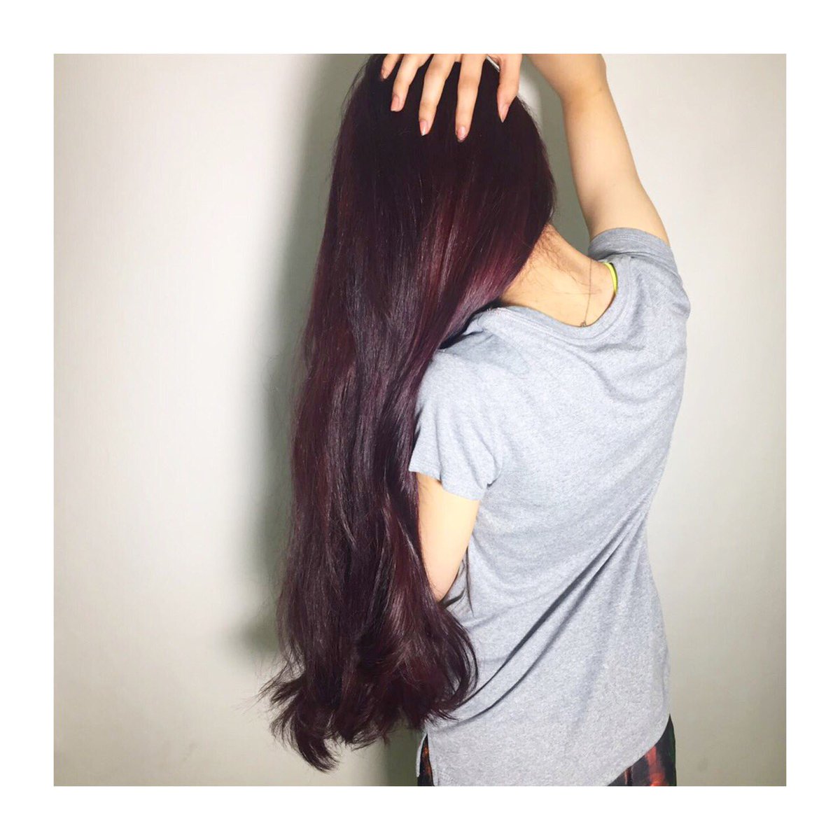 BlueBrushDoha's tweet photo. Our expert colorists know how to get the perfect #burgundyhair #redhairdontcare @bluebrushdoha ! https://t.co/A1NqKr9FtG
