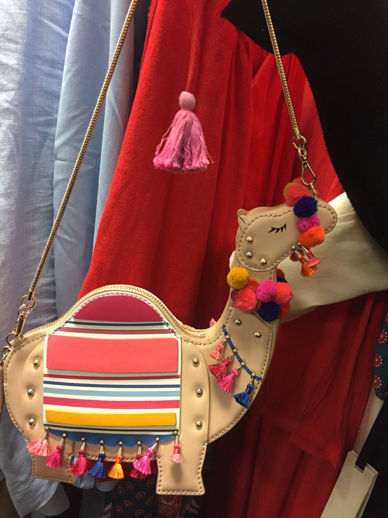 bairbrepower's tweet photo. This beyond cute camel bag @katespadeuk @ArnottsDublin #ArnottsSS17 is defo putting me in #holiday mood @IndoWeekend https://t.co/0vW6mZro8E