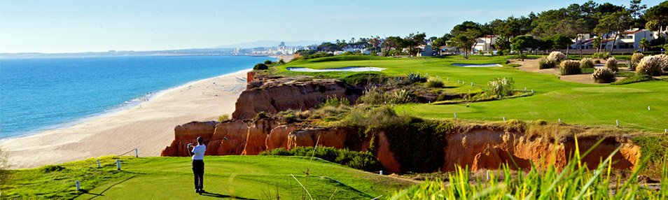 What could be better than a round of golf with a view over the beautiful beaches in the Algarve #golf #Algarve #sun ow.ly/bQNI3073yod