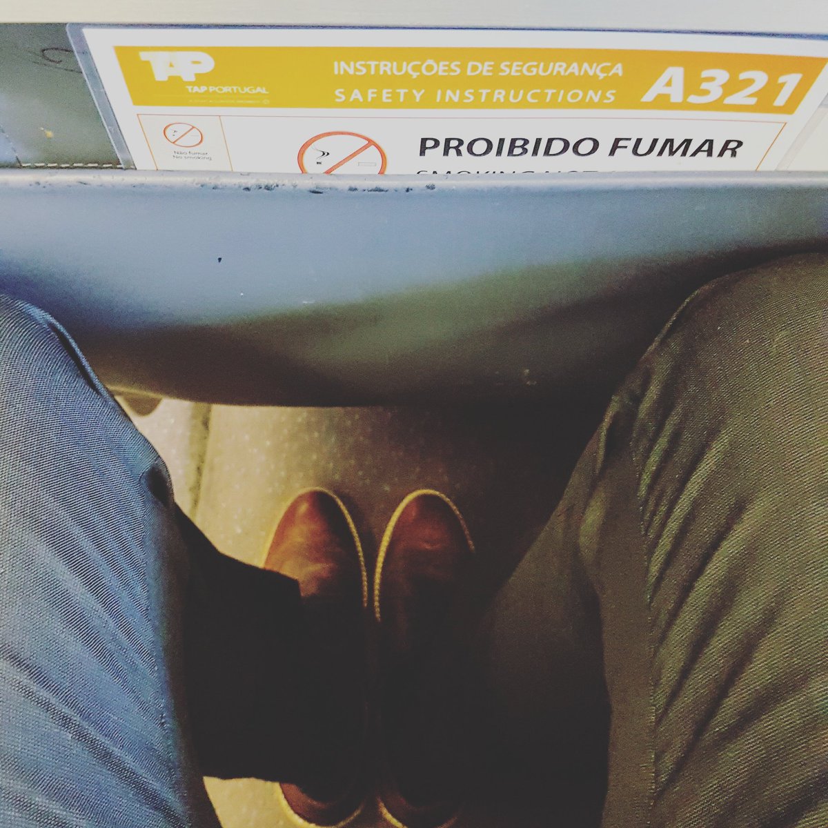 luisemiliofdez's tweet photo. Flying with my New shoes.
Flying with my #COREbyParedes
Next stop, #porto #portugal 
@Paredes_es 
https://t.co/OWClh7gsZK 
@visitportugal https://t.co/VPns7xdRbL