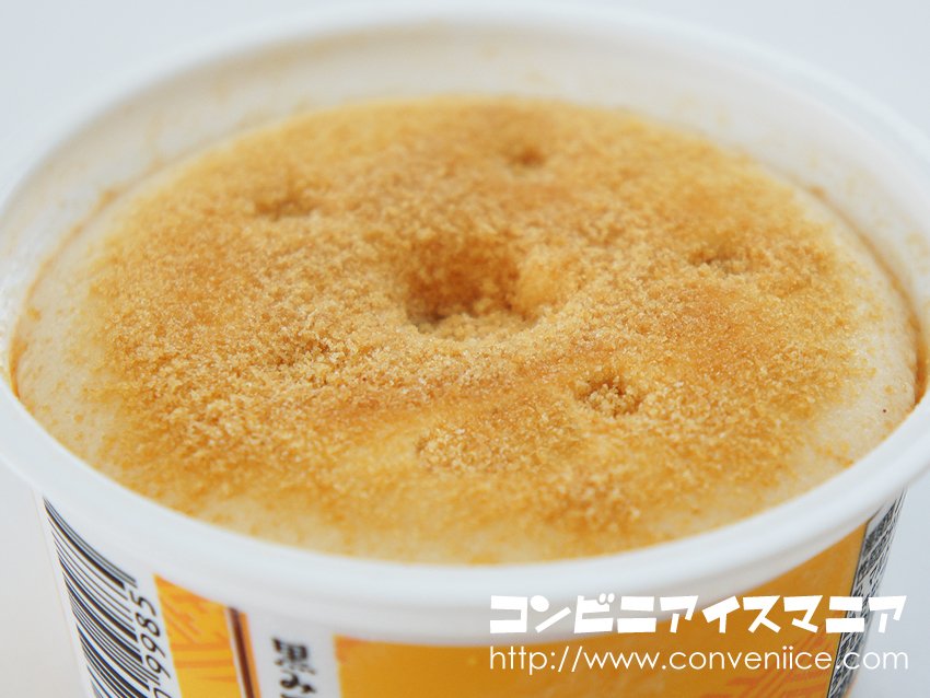 icemania's tweet photo. 【新商品】本日発売！きなこ・黒蜜・もちブームはまだまだ続く！赤城乳業『黒みつきなこもち』→ https://t.co/VE9ZU0oUYk こちら、ファミリーマート限定（留め型）の商品かな？和アイス好きのかたにおすすめ！
#冬アイス #アイスマニア https://t.co/5NahYTDGXs
