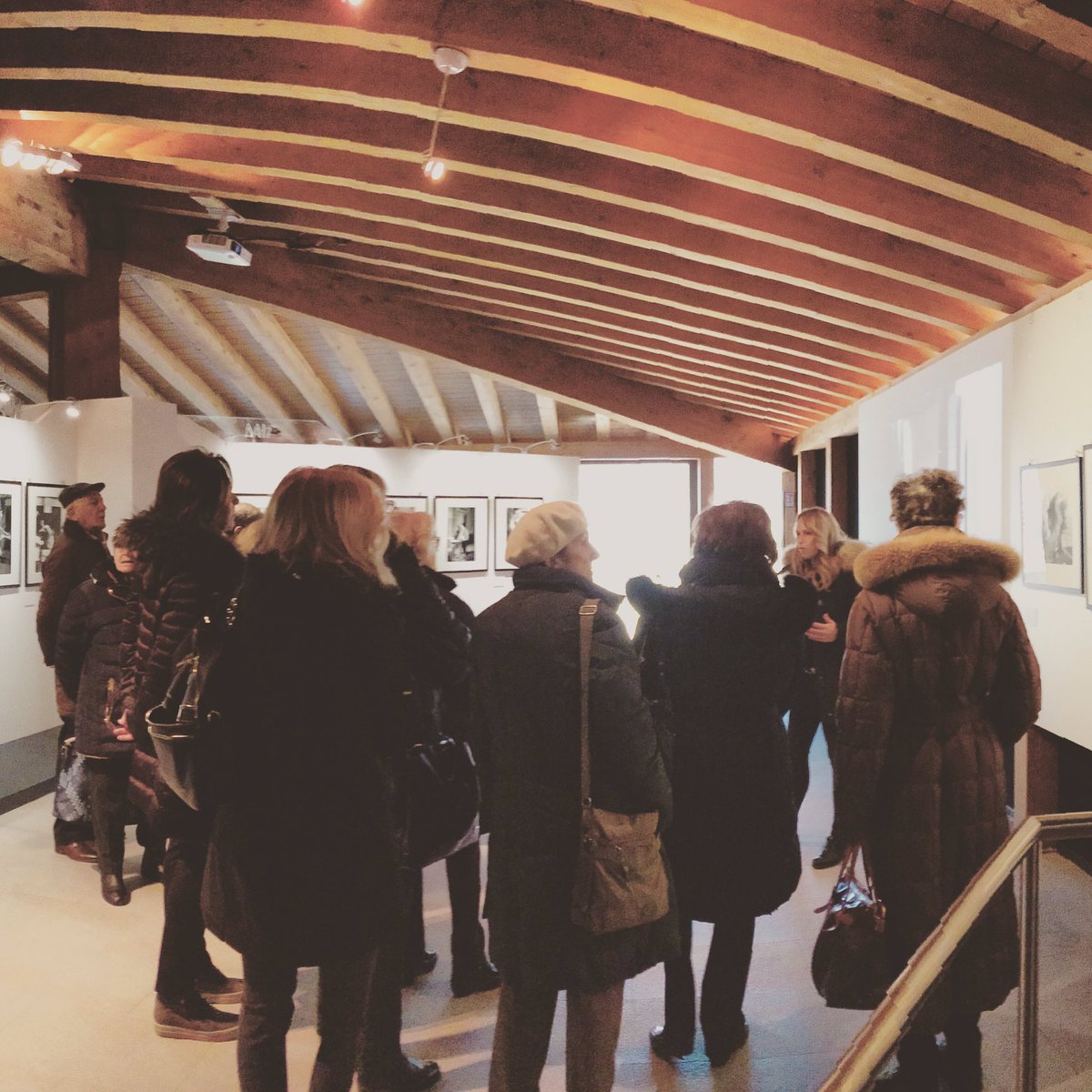 alinariimage's tweet photo. Visita guidata questa mattina. #alinaritrieste #imagemuseum #archive #photography #trieste
#alinari #sangiusto #enzosellerio #imagemuseum https://t.co/fZAAoeqxVV