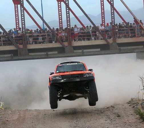 TimCoronel's tweet photo. yes #dakar2017 was GREAT !
BUT one #dakarlegend was missing @RobbyGordon !
Question to all #dakarfans 

Do we want him back ? Retweet all! https://t.co/BrypkjWTRp