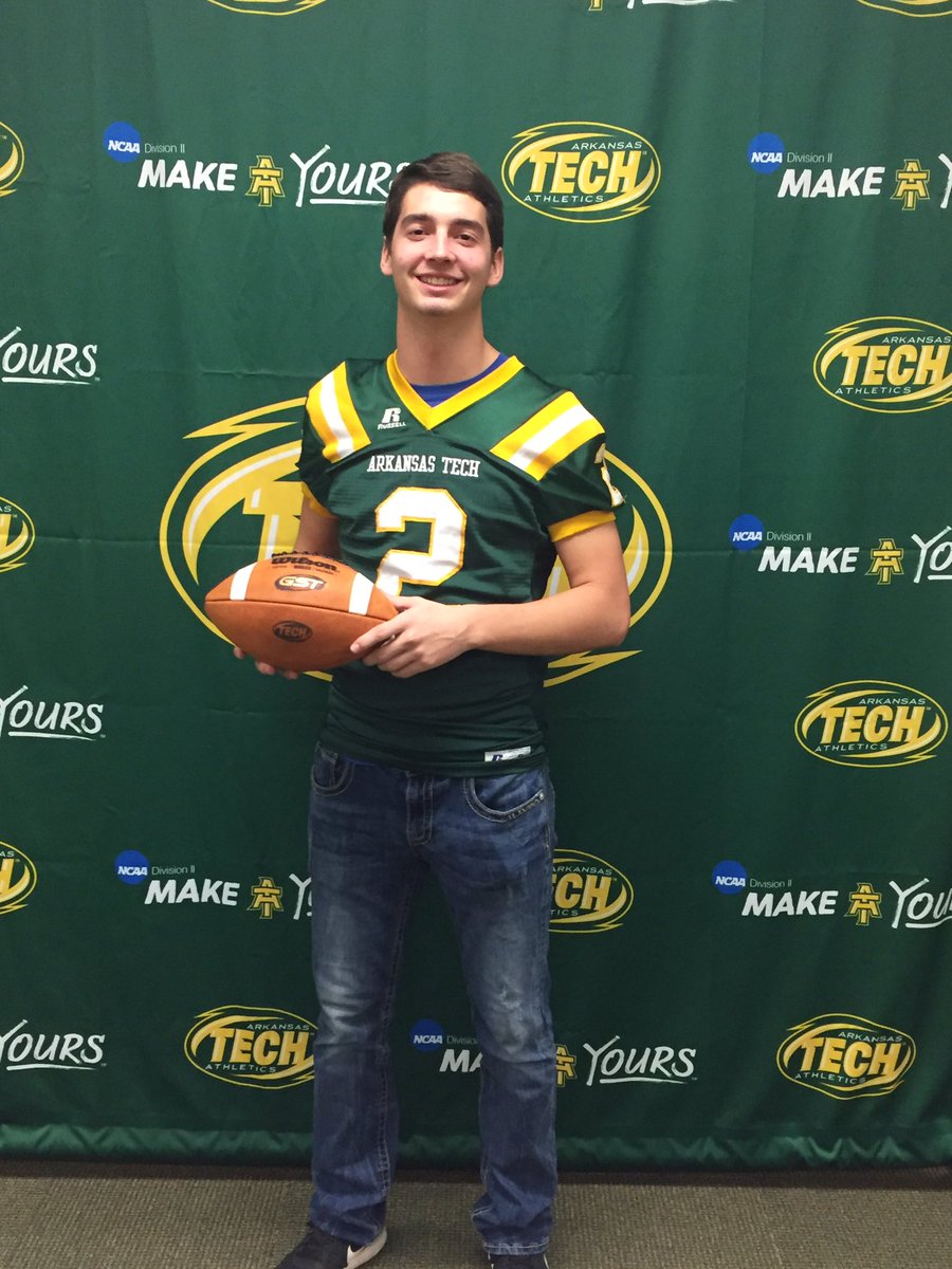 TamiKEdwards's tweet image. @CarterBurcham commits to #ArkTech football! #proudmom