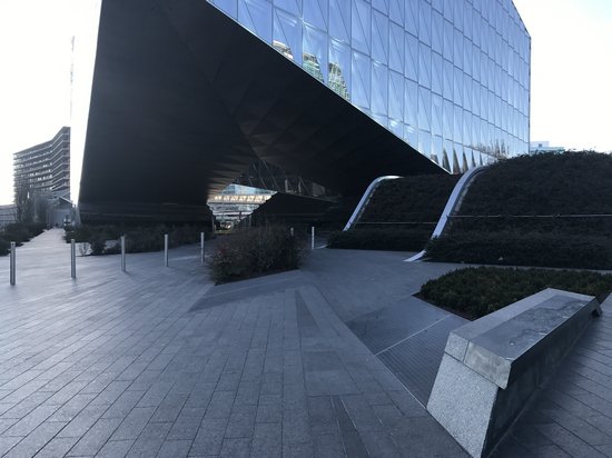 IeronimakisInox's tweet image. #stainlesssteel #custom #heavyuse #weldedscreens #industrial #architectural #Geneva #JTI @IeronimakisInox #ventilationsystem #architecture