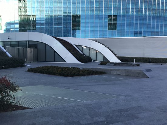 IeronimakisInox's tweet image. #stainlesssteel #custom #heavyuse #weldedscreens #industrial #architectural #Geneva #JTI @IeronimakisInox #ventilationsystem #architecture