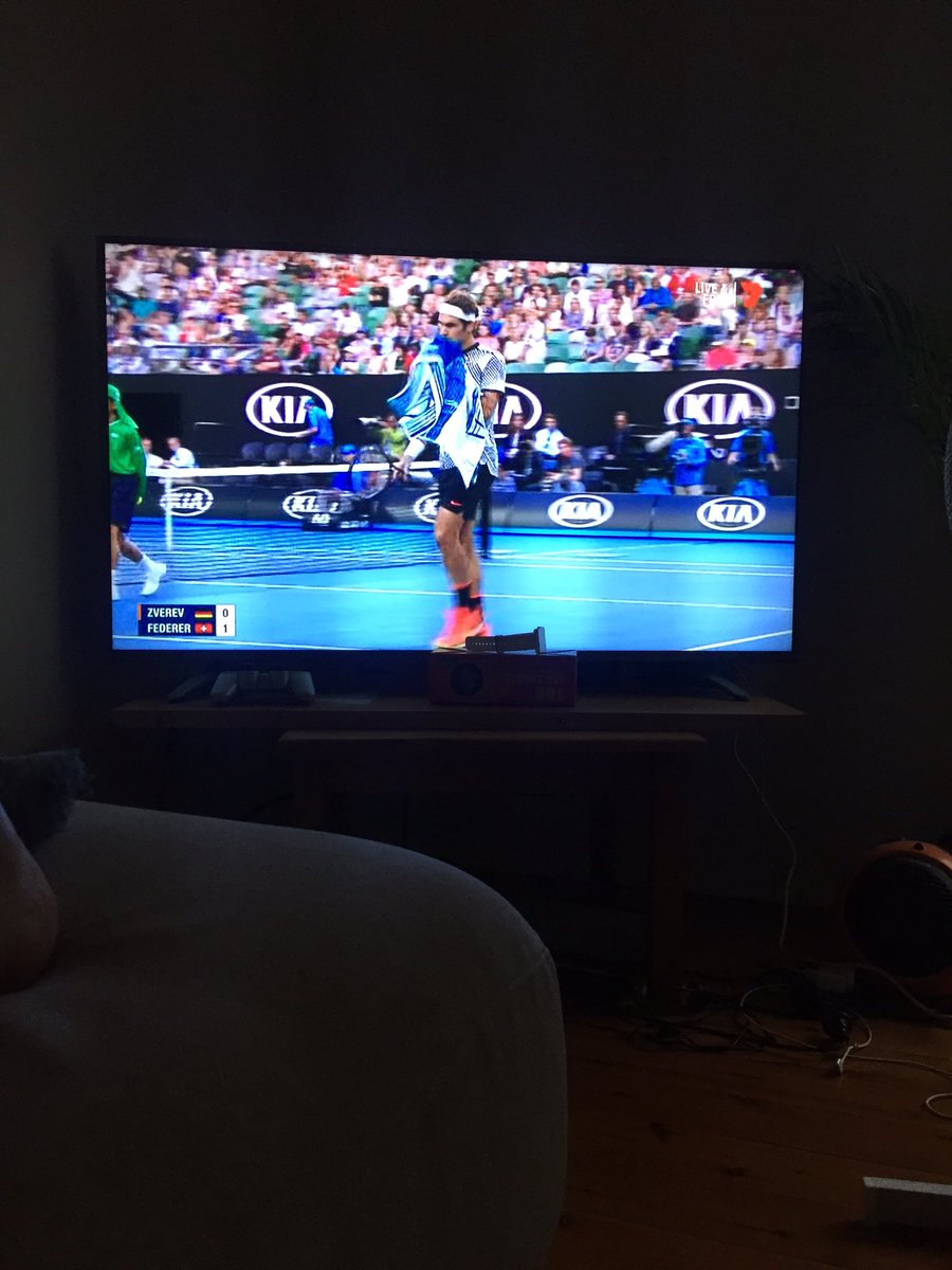 sefapaulo's tweet photo. Come on @rogerfederer .. #AusOpen2017 #bestbackhand so pure #thisistheyear https://t.co/oOD0E3qVlb