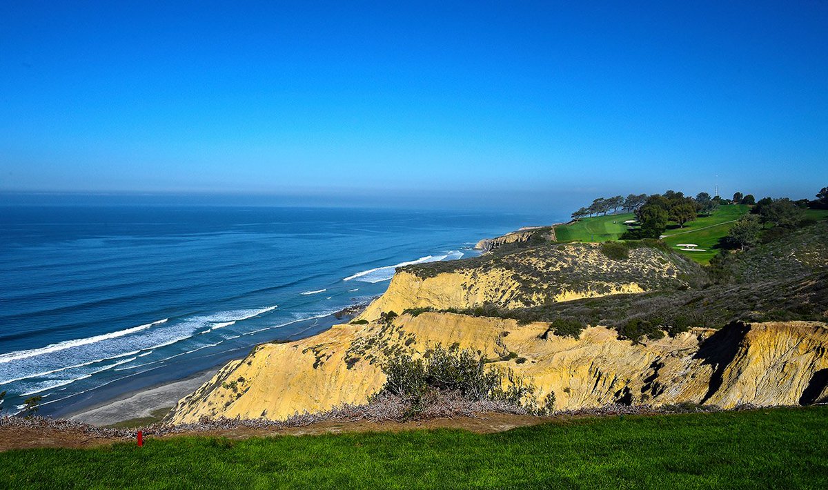 PGATOUR's tweet photo. The views are real nice at Torrey. https://t.co/DySu3fy3AS