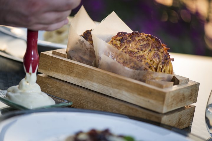 anticapesadoha's tweet image. During the upcoming Golf Tournament from January 26th to 29th stop by our stand for Italian specials, like our spaghetti burger #anticapesa