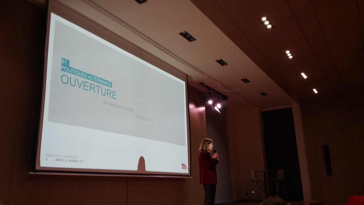 Caroline_PILLET's tweet photo. Séminaire Alternance Matériel : c est parti
#teamvoyagessncf https://t.co/is8KkkhKAG