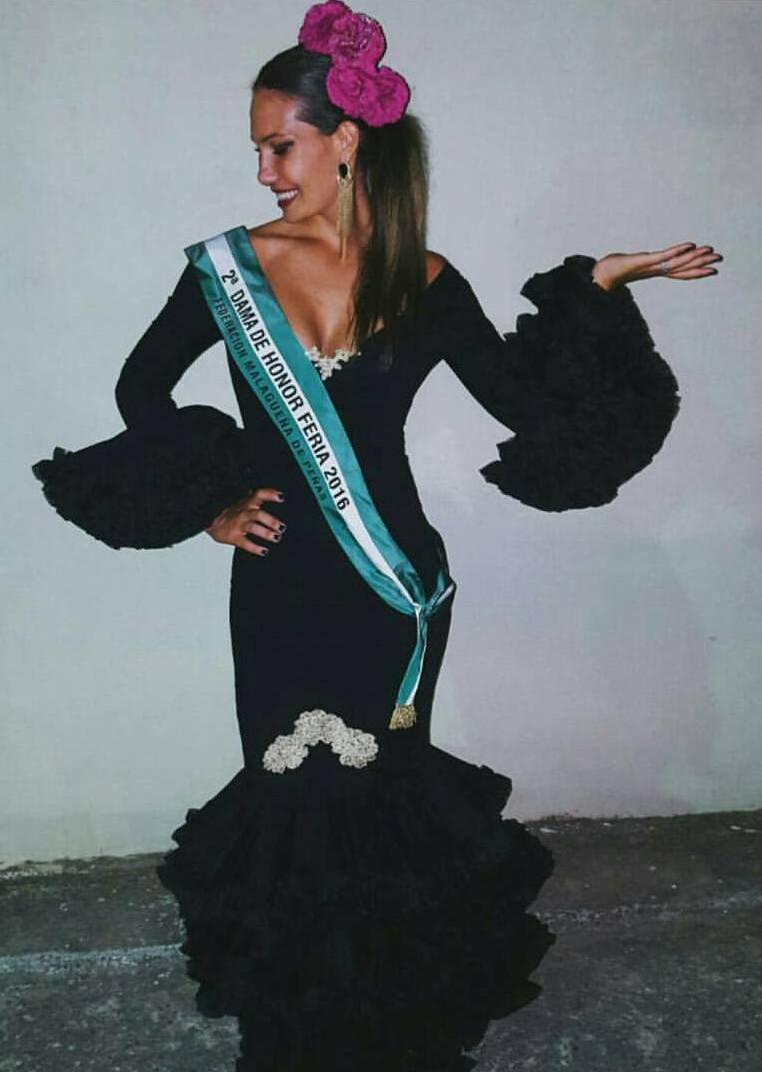 FIMAFMalaga's tweet photo. Deseando ver las creaciones de @RocioBellido que presentará en #FIMAF2017.
Ven a verlas los días 25 y 26 de febrero en @MuseoAutomovilM https://t.co/b2rlQhMpwf